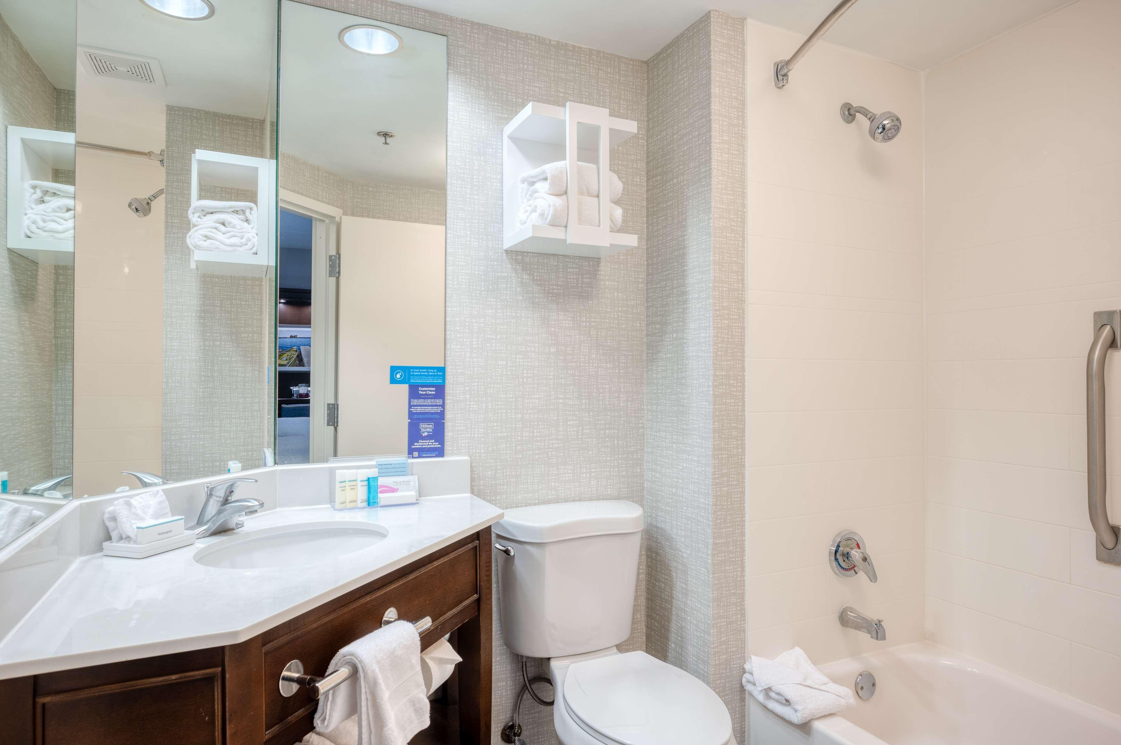 Hampton Inn Janesville Eksteriør billede