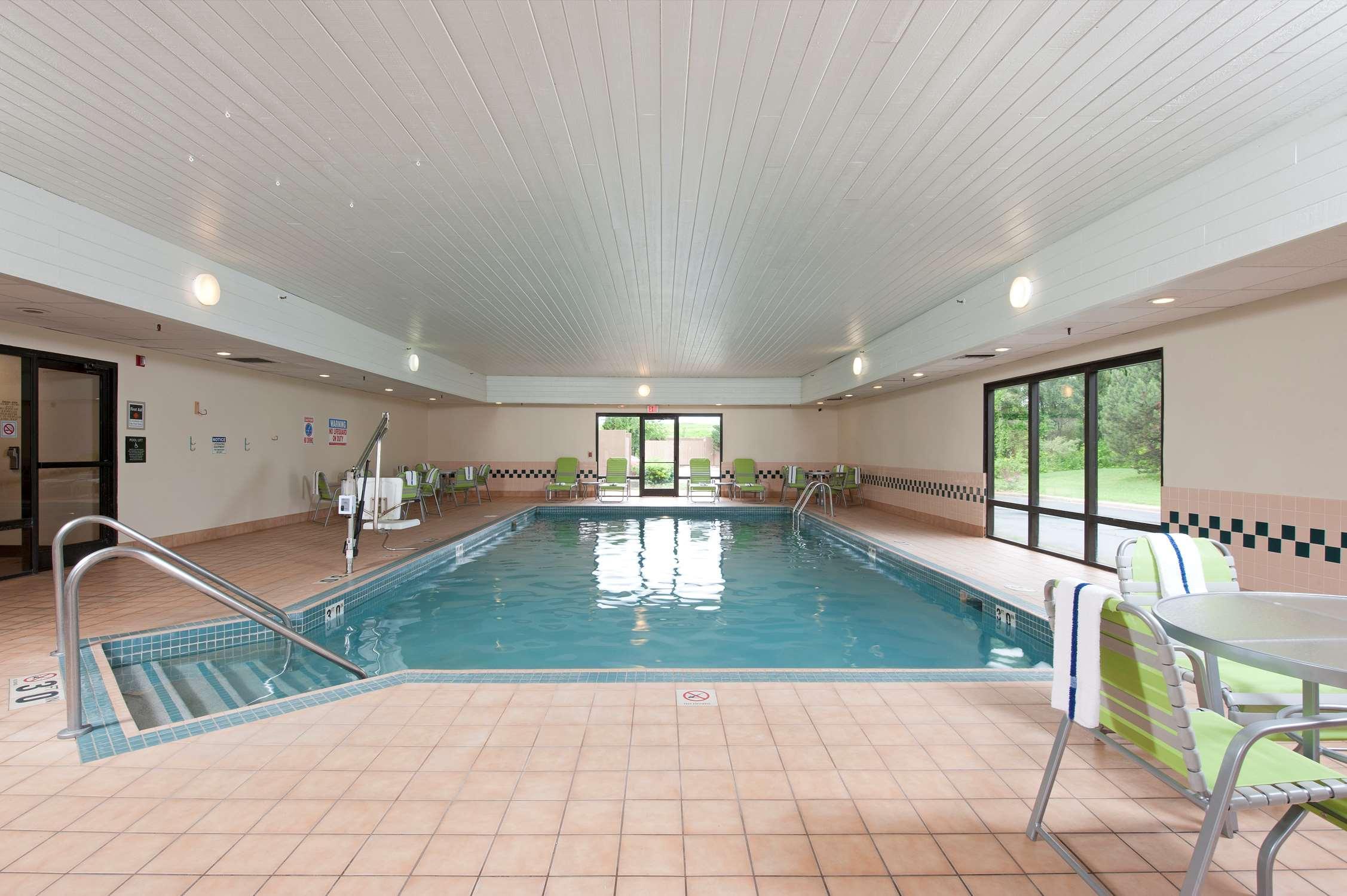 Hampton Inn Janesville Eksteriør billede