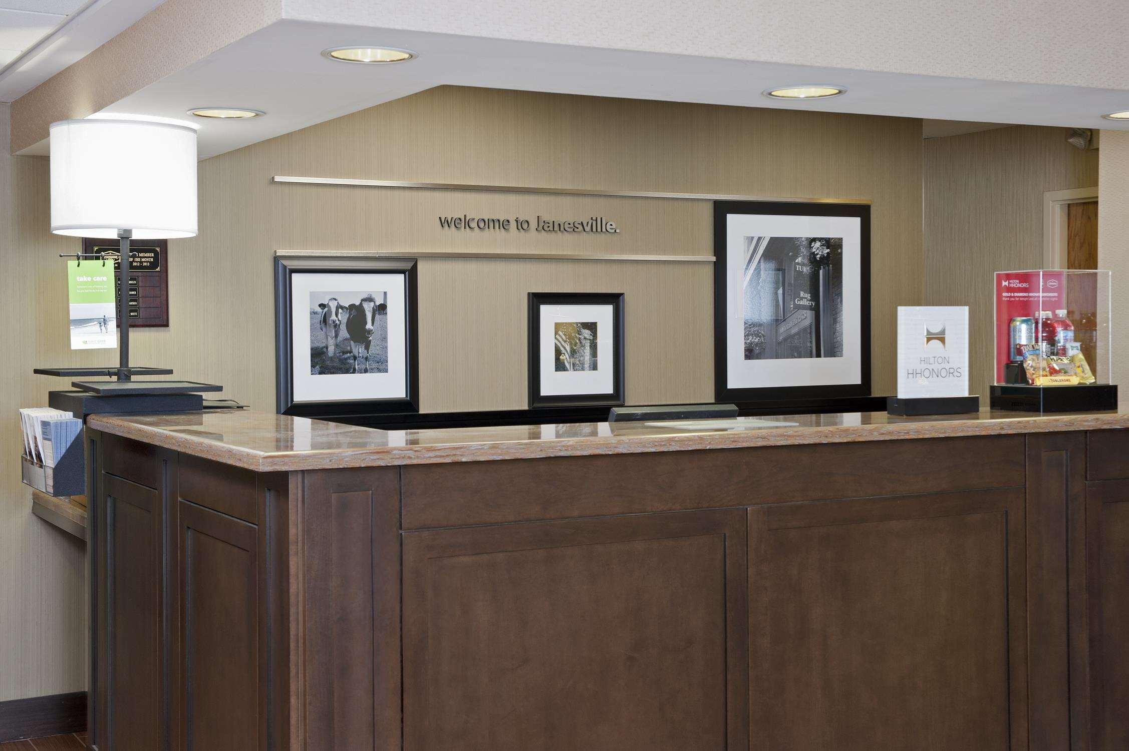 Hampton Inn Janesville Eksteriør billede