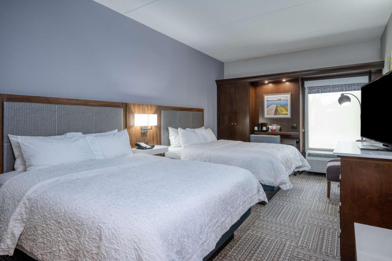 Hampton Inn Janesville Eksteriør billede
